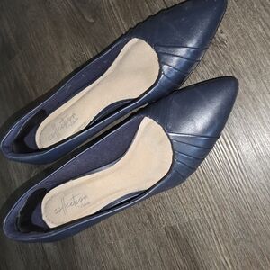 Clarks Linvale Navy Leather Pump 6.5